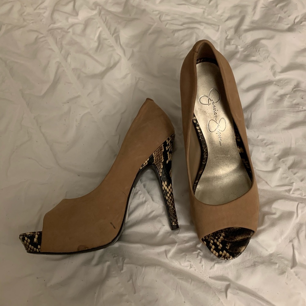Jessica Simpson Heels - Picture 2 of 3